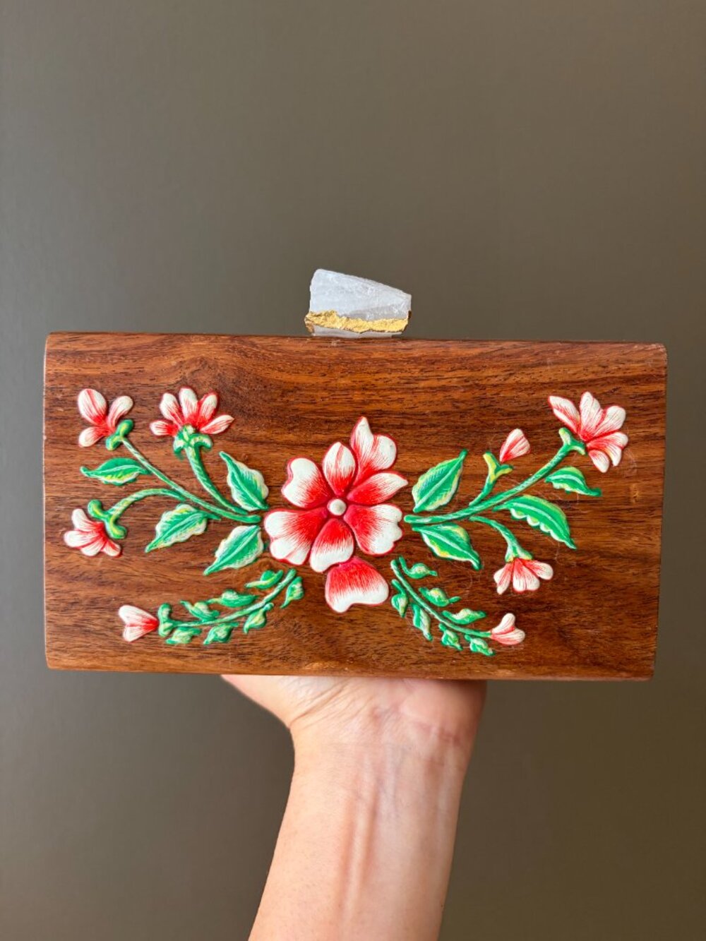 Brand New Wooden Floral Clutch Purse w/ Crystal Stone Clasp & Gold Chain